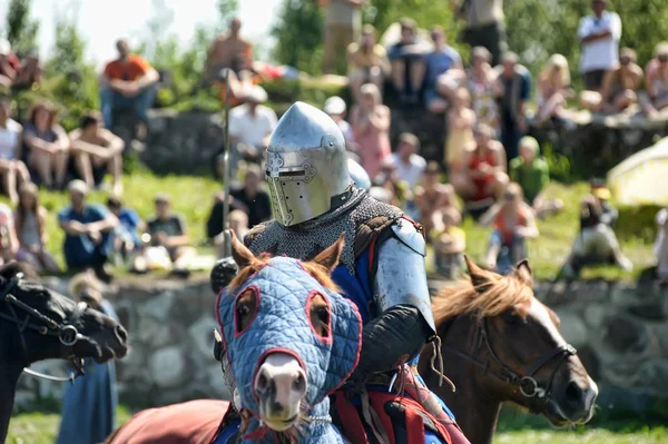 Rusia Izborsk 2013 Bătălia Medievală Cal Teren Festivalul Medieval Orașul — Fotografie, imagine de stoc
