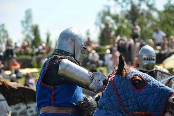 Russia Izborsk 2013 Medieval Battle Horseback Field Medieval Festival Iron — Stock Photo, Image