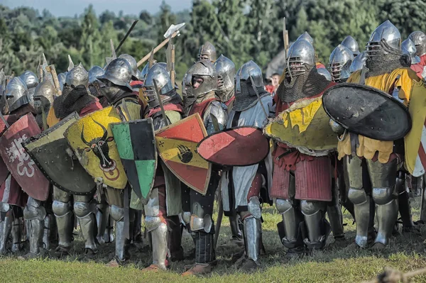 Rusko Izborsk 2013 Středověká Bitva Hřišti Středověkém Festivalu Železné Město — Stock fotografie