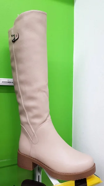 Russie Saint Pétersbourg 2020 Bottes Hautes Printemps Dans Magasin Chaussures — Photo