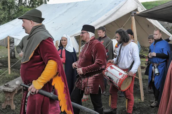 Russie Vyborg 2011 Les Gens Vêtements Médiévaux Festival Reconstruction Historique — Photo