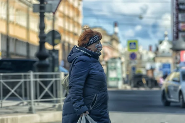Росія Санкт Петербург 2020 Люди Місті Під Час Карантину Через — стокове фото