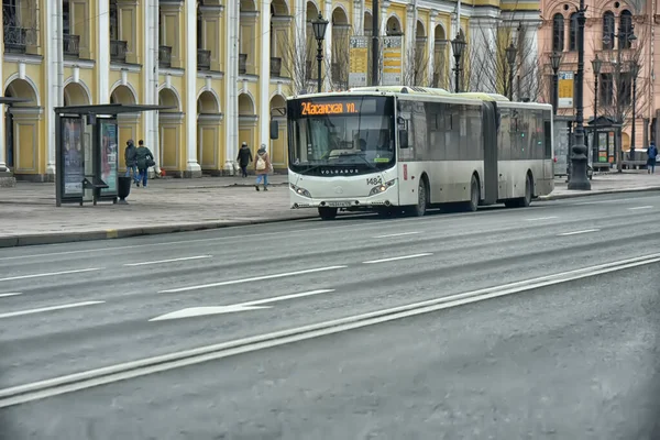 Rosja Sankt Petersburg 2020 Pusta Aleja Miasta Newski Podczas Epidemii — Zdjęcie stockowe