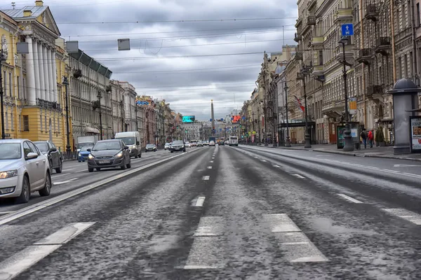 Rusia San Petersburgo 2020 Una Calle Vacía Centro Ciudad Durante —  Fotos de Stock
