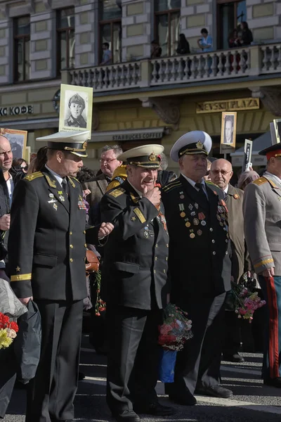 Rússia Sankt Petersburg Maio 2015 Dia Vitória Desfile Regimento Imortal — Fotografia de Stock