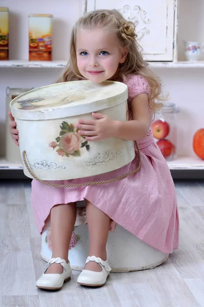 Cute Little Blonde Girl Pink Dress Curls Vintage Big Hat — Stock Photo, Image