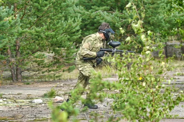 Petersburg Ryssland 2017 Utomhus Paintball Turnering Slutet Sommaren Naturen Människor — Stockfoto