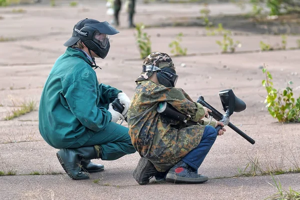 Petersburg Russia 2017 Açık Hava Paintball Turnuvası Yazın Sonunda Kamuflajlı — Stok fotoğraf