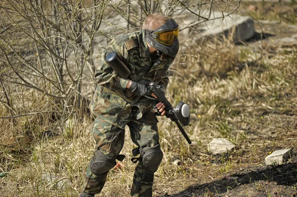 Petersburg Russia 2017 Açık Hava Paintball Turnuvası Yazın Sonunda Kamuflajlı — Stok fotoğraf