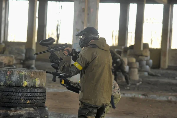 Petersburg Russia 2017 Açık Hava Paintball Turnuvası Yazın Sonunda Kamuflajlı — Stok fotoğraf