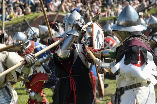 Rosja Wyborg 22012 Rycerze Zbroi Rosyjskim Festiwalu Twierdzy Odbudowy Historycznej — Zdjęcie stockowe