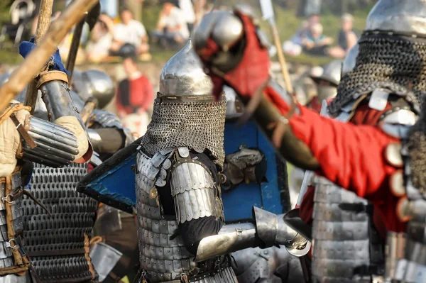 Russie Vyborg 2012 Chevaliers Armure Lors Bataille Forteresse Russe Festival — Photo