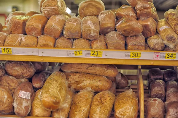 Russland Petersburg 2020 Brot Supermarktregal — Stockfoto