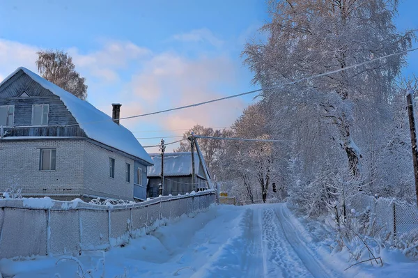 Dorp Het Noordelijke Bos Van Karelia Winterweg Met Houten Huis — Stockfoto