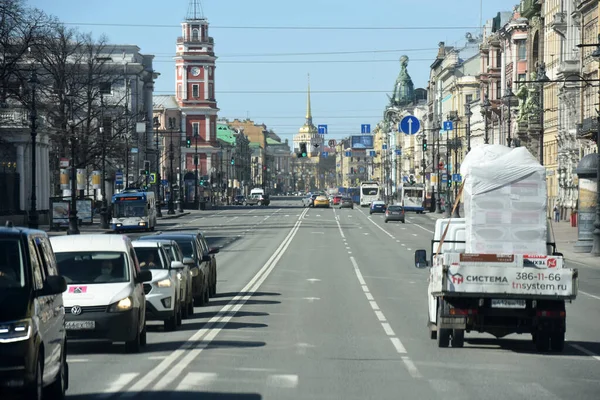 Rusia San Petersburgo 2020 Automóvil Tráfico Nevsky Prospect —  Fotos de Stock