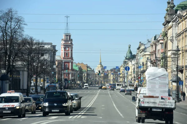 Rusia San Petersburgo 2020 Automóvil Tráfico Nevsky Prospect —  Fotos de Stock