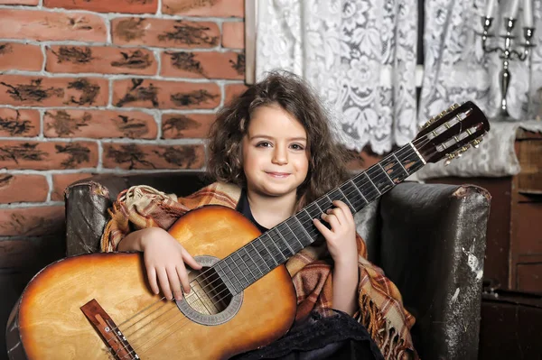 Little Gypsy Girl Guitar Her Hands — Stock Photo, Image