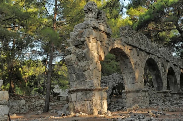 Reruntuhan Saluran Air Kuno Phaselis Turki — Stok Foto