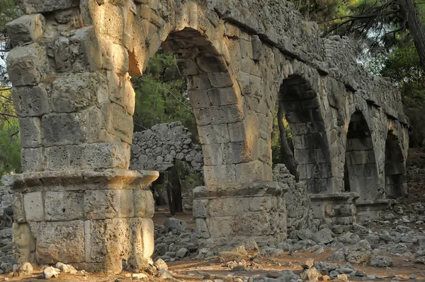 Ερείπια Του Αρχαίου Υδραγωγείου Στο Φασέλη Της Τουρκίας — Φωτογραφία Αρχείου