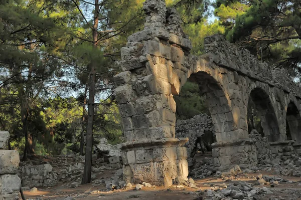 Ερείπια Του Αρχαίου Υδραγωγείου Στο Φασέλη Της Τουρκίας — Φωτογραφία Αρχείου