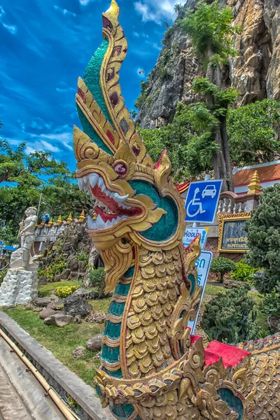 Tailândia Phetchaburi 2019 View Wat Tham Khao Yoi Cave Templo — Fotografia de Stock