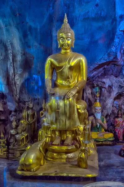 Thajsko Phetchaburi 2019 Wat Tham Khao Yoi Krásný Chrám Přiléhající — Stock fotografie