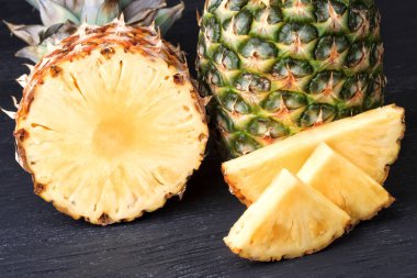 Taze ananas tropikal meyve 