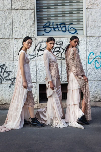 Milan kadın moda haftası