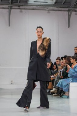 Anne Sofie Madsen sonbahar/kış 2017/2018 gösteri