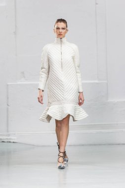 Anne Sofie Madsen sonbahar/kış 2017/2018 gösteri