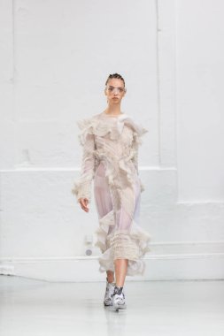 Anne Sofie Madsen sonbahar/kış 2017/2018 gösteri