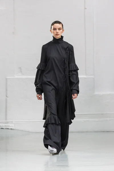 Anne Sofie Madsen Otoño / Invierno 2017 / 2018 show — Foto de Stock