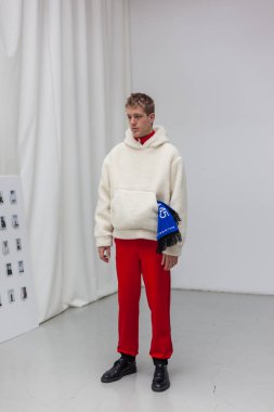 Anton Belinskiy defile sunu