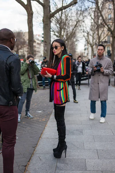 Street style pendant la Fashion Week de Paris — Photo