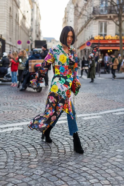 Street style pendant la Fashion Week de Paris — Photo