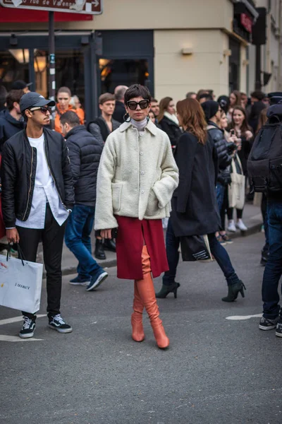 パリのファッション週間 2017 でストリート スタイル — ストック写真