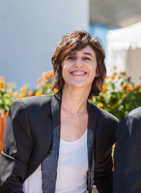 Charlotte Gainsbourg Cannes Film Festivali 'ne katıldı