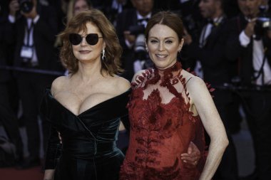 Julianne Moore ve Susan Sarandon Cannes