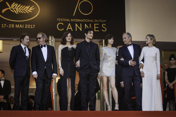 Ismael's Ghosts photocall in Cannes