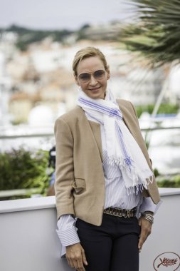 Uma Thurman Cannes Film Festivali'nde