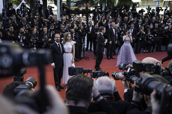  Lily-Rose Depp and Asghar Farhadi in Cannes