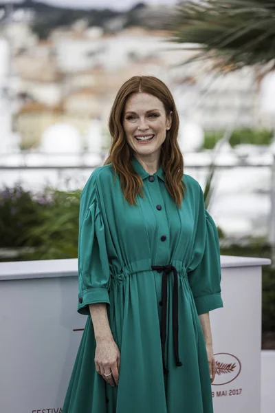 Julianne Moore at photocall in Cannes — Stock Photo, Image
