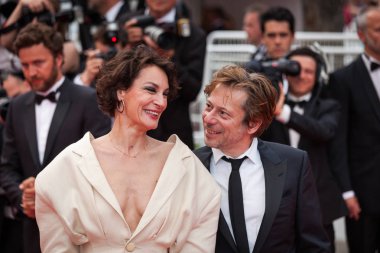 Jeanne Balibar ve Mathieu Amalric Cannes'da