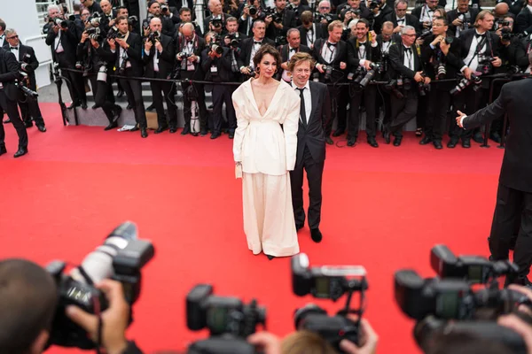 Jeanne Balibar e Mathieu Amalric em Cannes — Fotografia de Stock