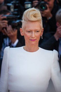Tilda Swinton Cannes Film Festivali'nde
