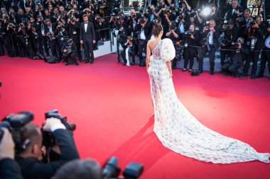 Kendall Jenner Cannes Film Festivali'nde