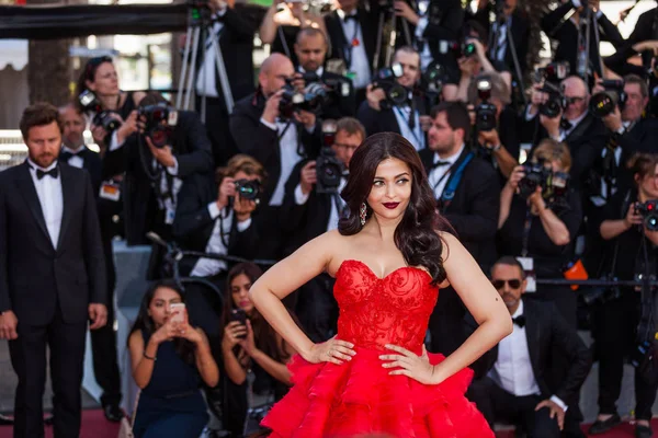 Aishwarya Rai participa no Festival de Cannes — Fotografia de Stock