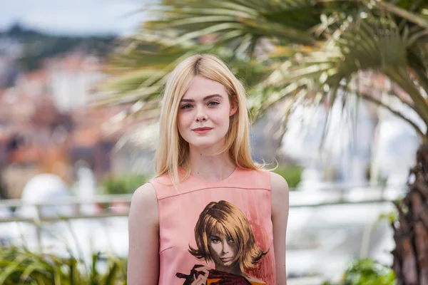 Elle Fanning en el Festival de Cannes —  Fotos de Stock