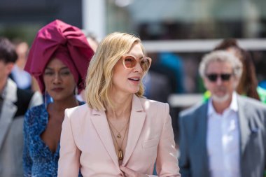 Cannes, Fransa - 08 Mayıs 2018: Cate Blanchet katılıyor photocall 71 yıllık Cannes Film Festivali sırasında Palais des Festivals, üzerinde 8 Mayıs 2018 Fransa'nın Cannes jüri için.