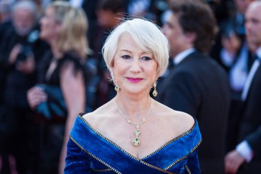 Cannes, Fransa - 12 Mayıs 2018: Helen Mirren 'Kızlar güneşin (Les Filles Du Soleil)' in tarama 71 yıllık Cannes Film Festivali sırasında katılır